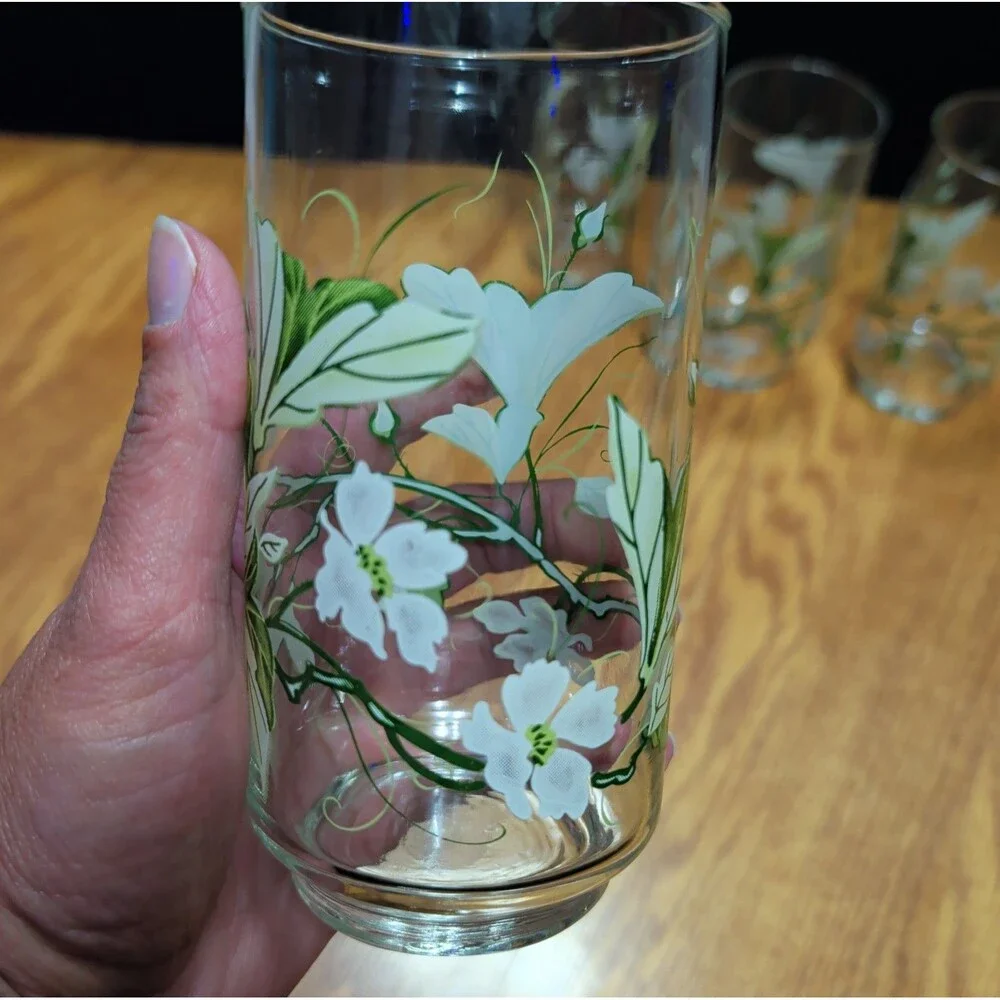 Vintage MCM Glass Highball Tumblers Set of 4 White Blossom & Green Leaf Dogwood